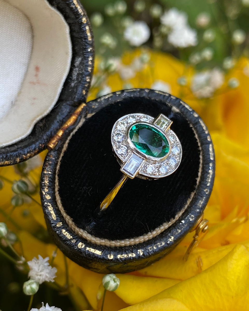 Art Deco Emerald and Diamond Platinum Cluster Ring
