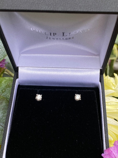 0.42ct Diamond Stud Earrings 4 Claw 18ct White Gold