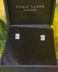 18ct White Gold Baguette Cut Diamond Cluster Earrings 0.27ct