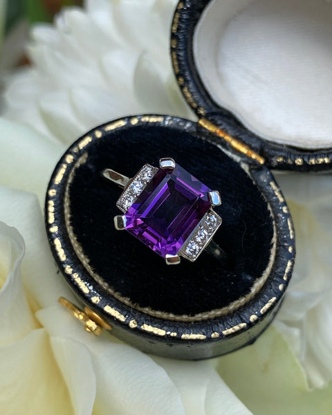 Art Deco Amethyst and Diamond Platinum Ring 0.12ct + 2.30ct