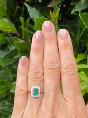 Art Deco Emerald and Diamond Platinum Ring 0.20ct + 0.90ct