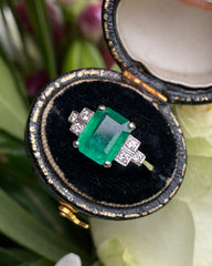 Art Deco Emerald and Diamond Platinum Ring 0.15ct + 2.35ct