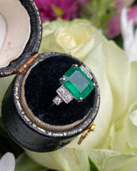 Art Deco Emerald and Diamond Platinum Ring 0.15ct + 2.25ct