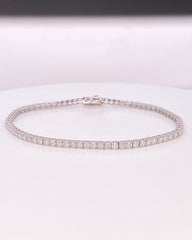 18ct White Gold 3.65ct Brilliant Cut Diamond Line Tennis Bracelet