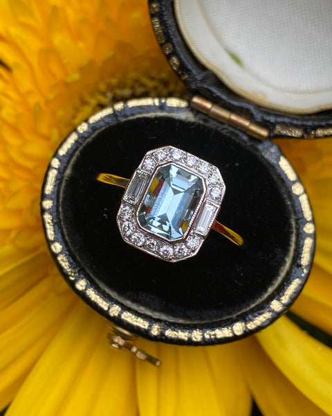 Art Deco Aquamarine and Diamond Ring Platinum 0.25ct + 0.80ct