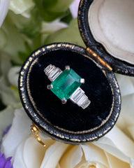 Art Deco Emerald and Diamond Ring Platinum 0.35ct + 1.35ct