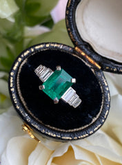 Art Deco Emerald and Diamond Ring Platinum 0.35ct + 1.35ct