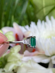 Art Deco Emerald and Diamond Ring Platinum 0.35ct + 1.35ct