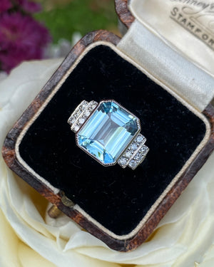 Philip Lloyd Jewellers eB829 Art Deco Aquamarine and Diamond Platinum Ring 0.30ct + 3.25ct - front