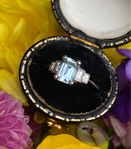 Art Deco Aquamarine and Diamond Platinum Ring 0.25ct + 0.80ct