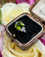 Art Deco Peridot and Diamond Platinum Ring 0.18ct + 2.10ct