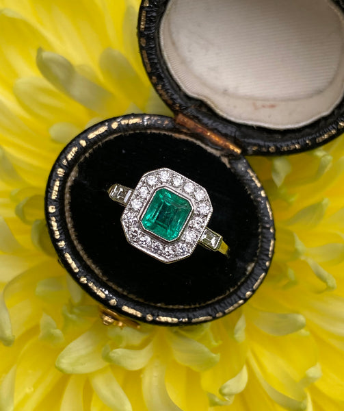 Art Deco Emerald and Diamond Cluster Ring Platinum 0.35ct + 0.80ct