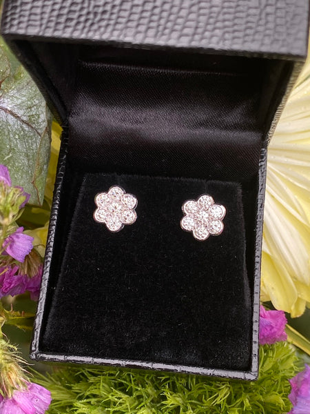 18ct White Gold Diamond Cluster Earrings 1.05ct